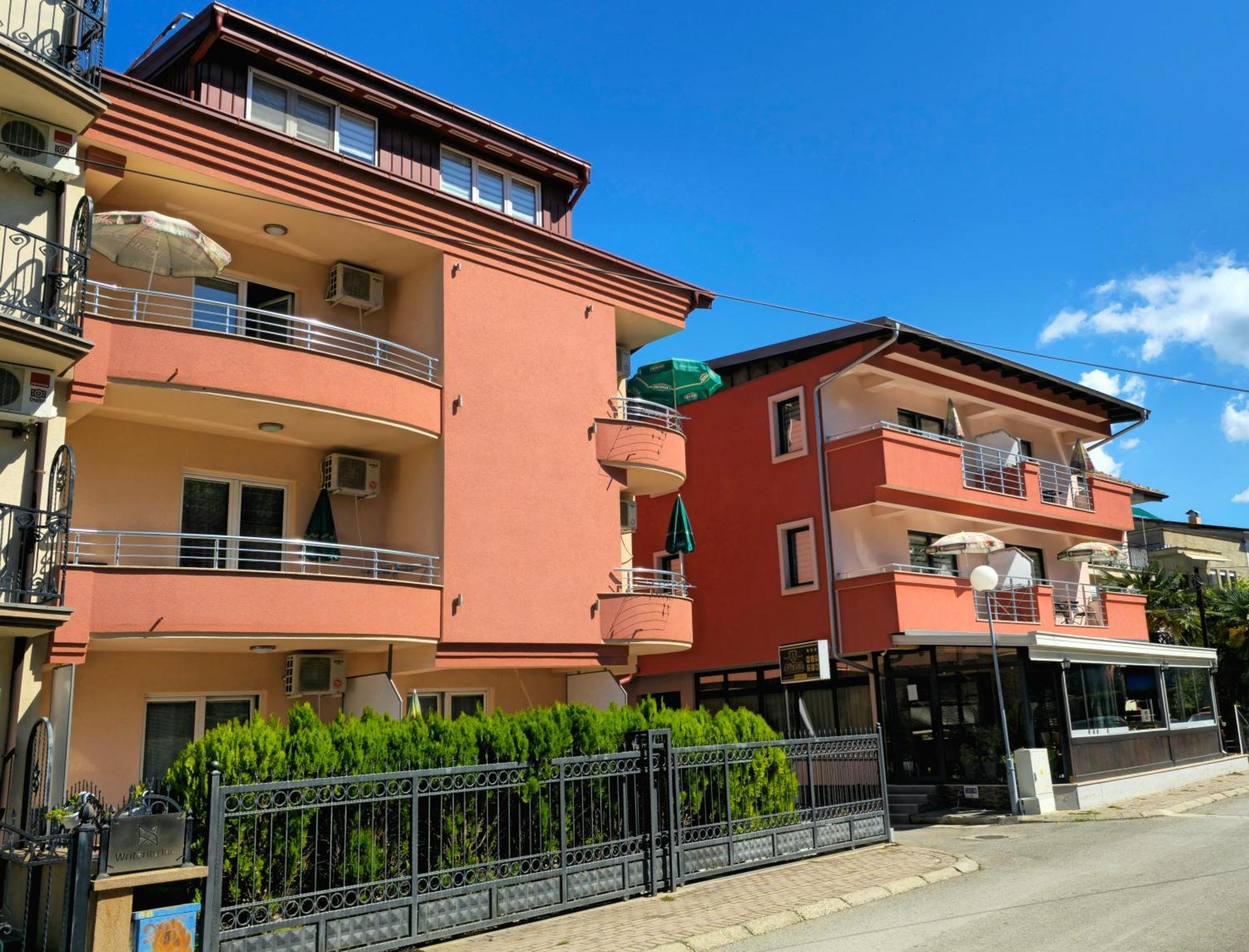 Villa & Apartments Antigona Ohrid Esterno foto