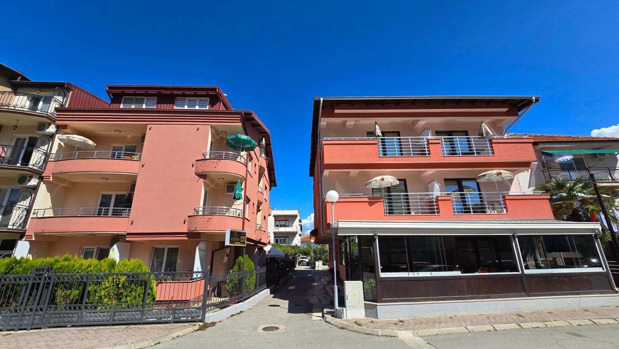 Villa & Apartments Antigona Ohrid Esterno foto