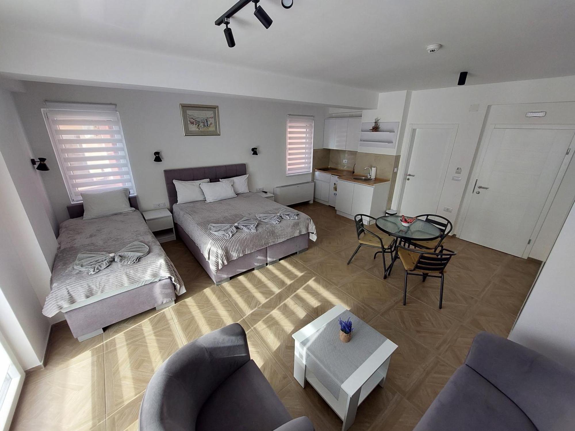 Villa & Apartments Antigona Ohrid Esterno foto