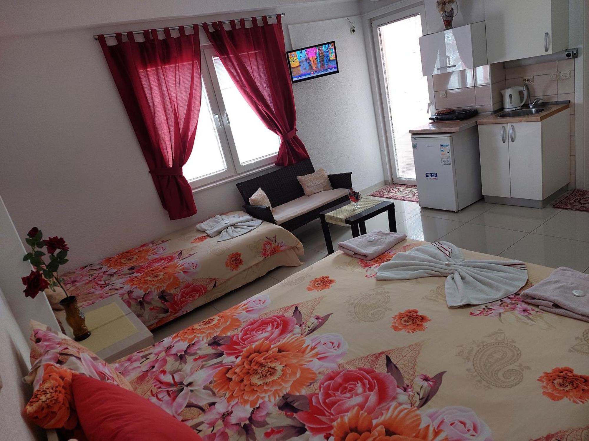 Villa & Apartments Antigona Ohrid Esterno foto