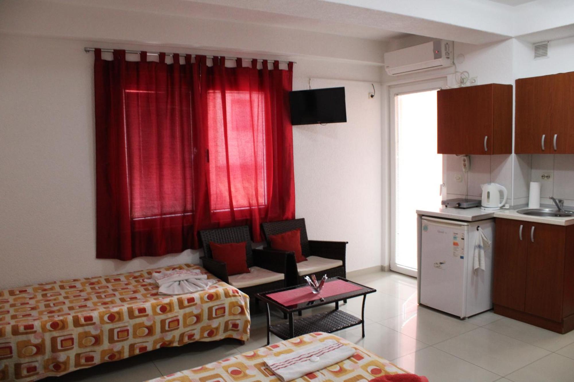 Villa & Apartments Antigona Ohrid Esterno foto