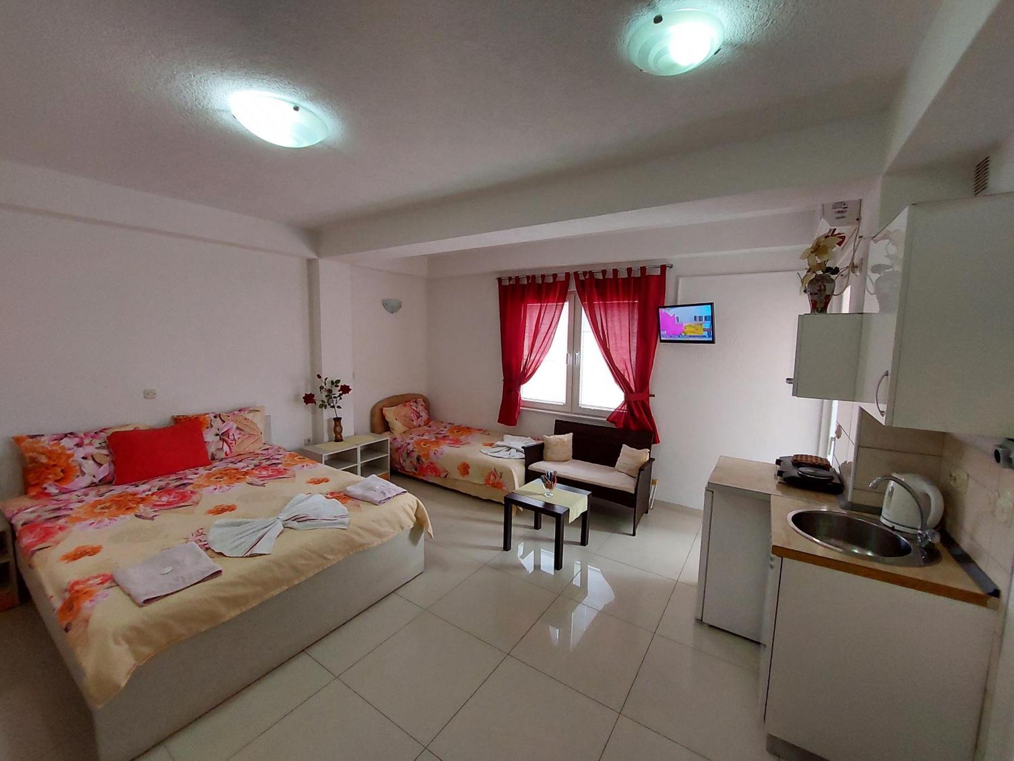 Villa & Apartments Antigona Ohrid Esterno foto