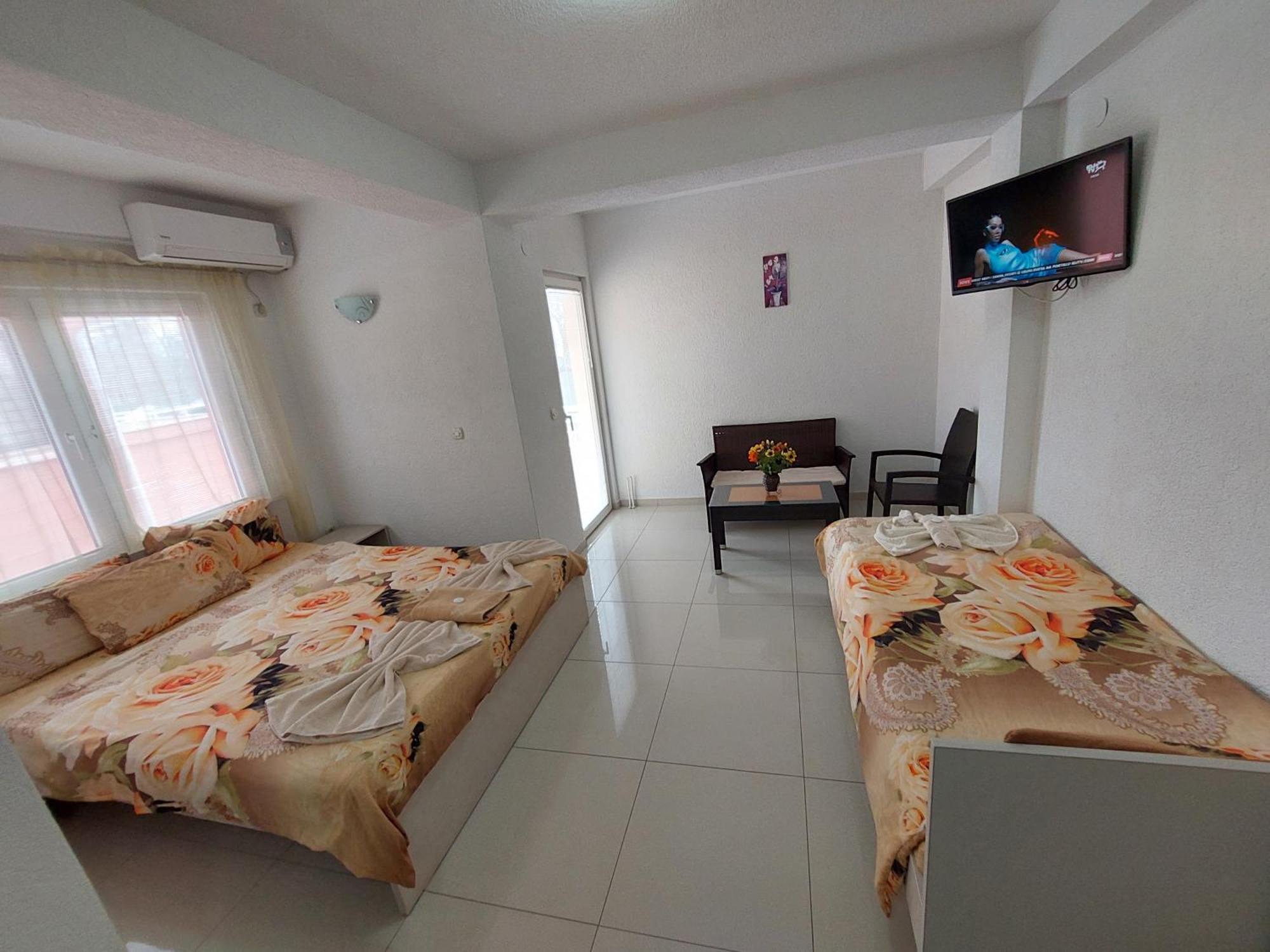 Villa & Apartments Antigona Ohrid Esterno foto