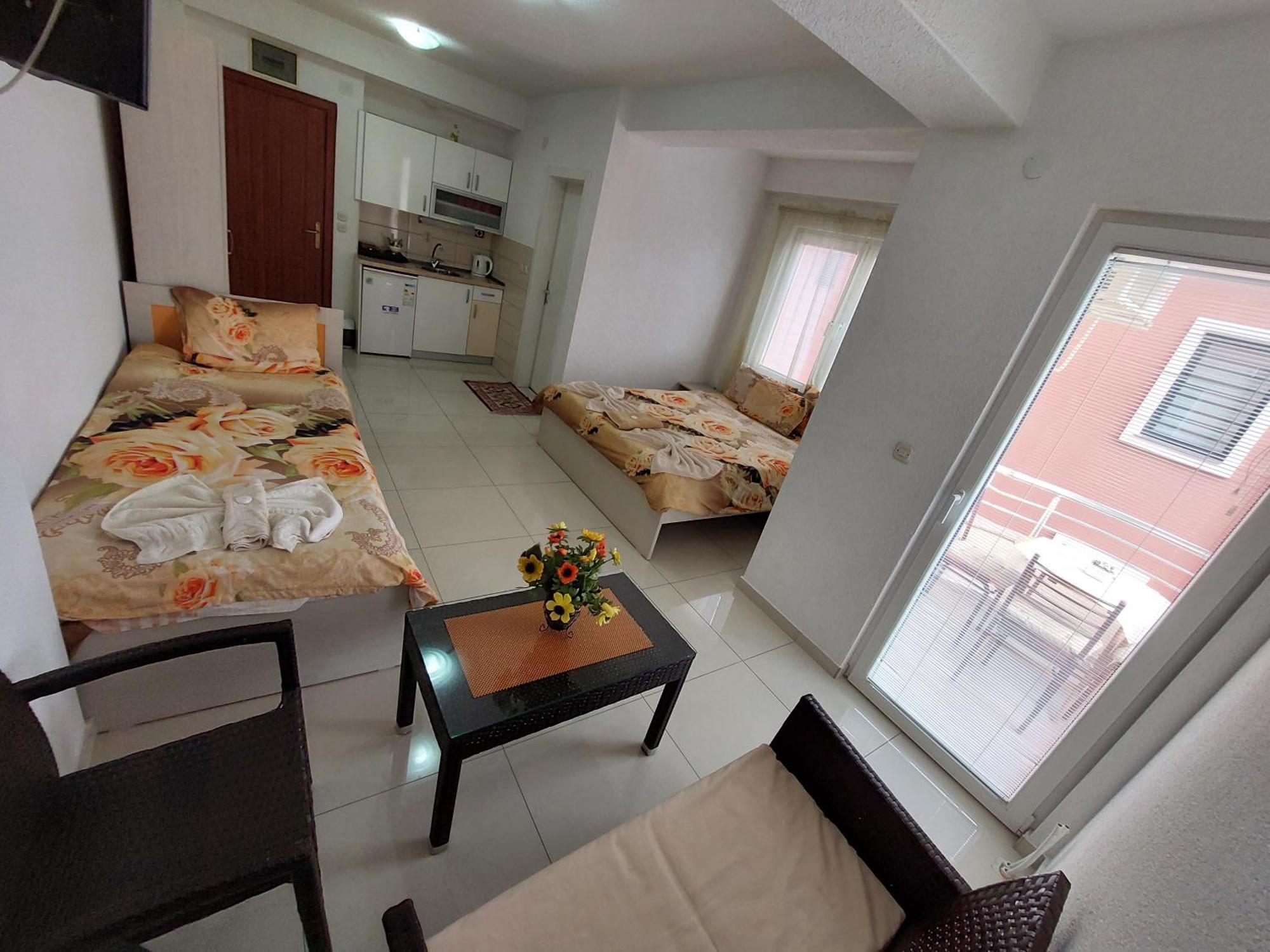 Villa & Apartments Antigona Ohrid Esterno foto